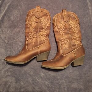 Rampage Brand Cowboy Boots